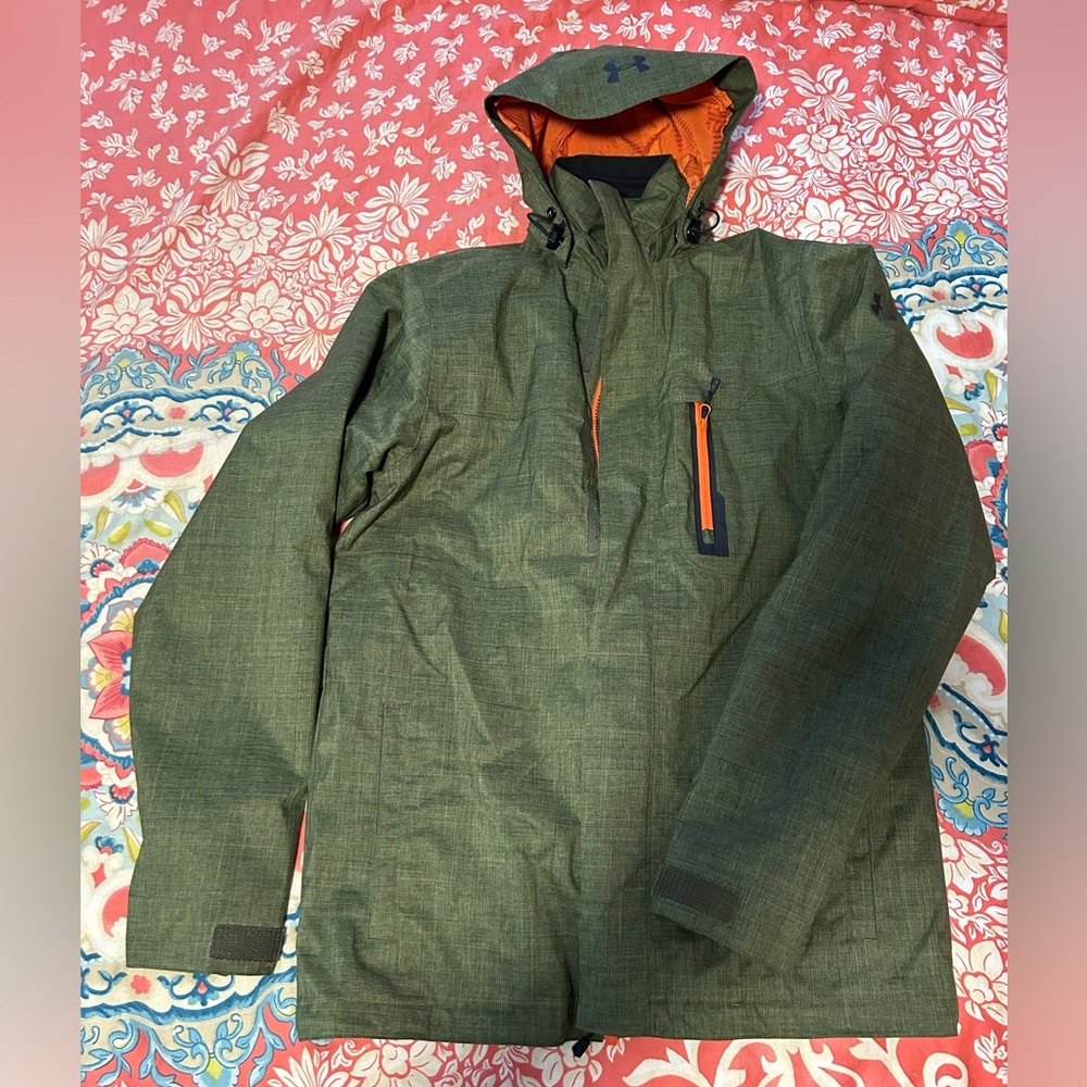Men’s Under Armour Storm Jacket. Green with orange interior. Like new.